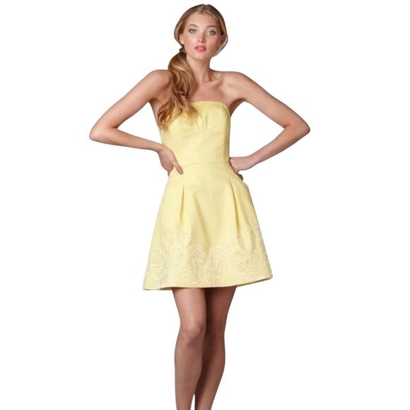 Lilly Pulitzer Blossom Dress in Yellow | Size 4 - Picture 4 of 6